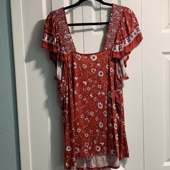 Brick Red Floral Maurice’s Top - Picture 10 of 11